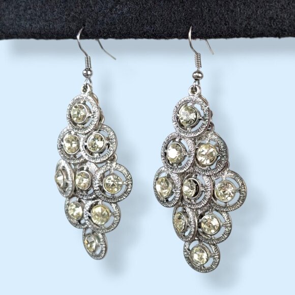 V. Dangling Green Crystal Earrings - Picture 3 of 6